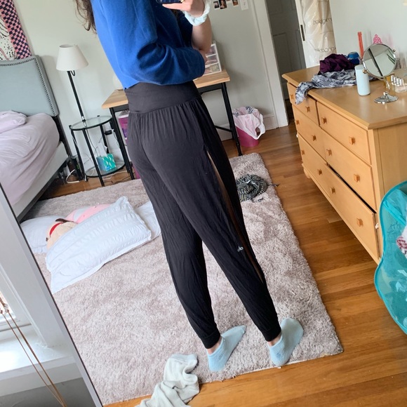 side slit yoga pants